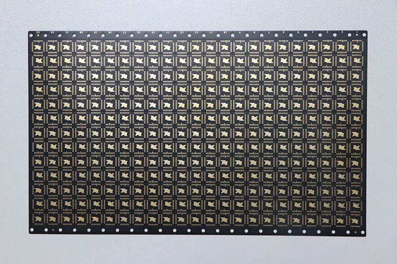 4-layer black core BT material, 0.33mm thickness of finished product, nickel-palladium process p.png