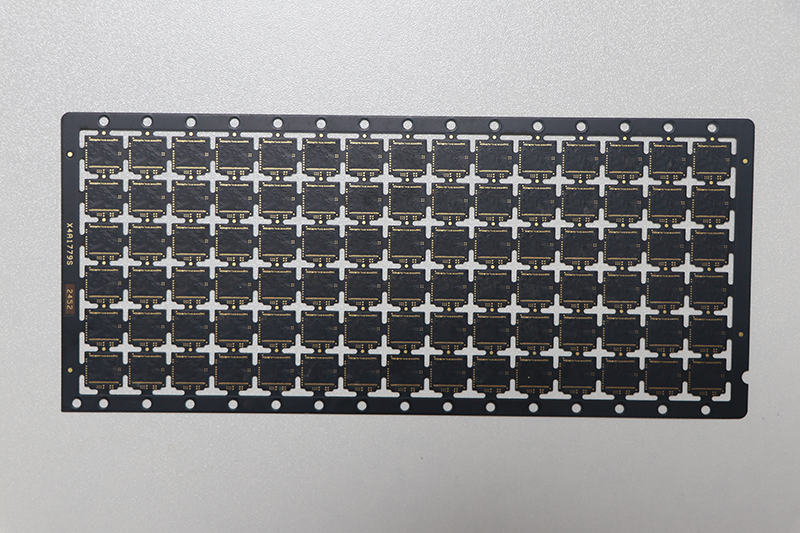4-layer black core BT material, finished product 0.33mm plate thickness1.png